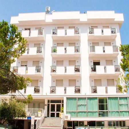 Hotel Raffaello Cesenatico Εξωτερικό φωτογραφία