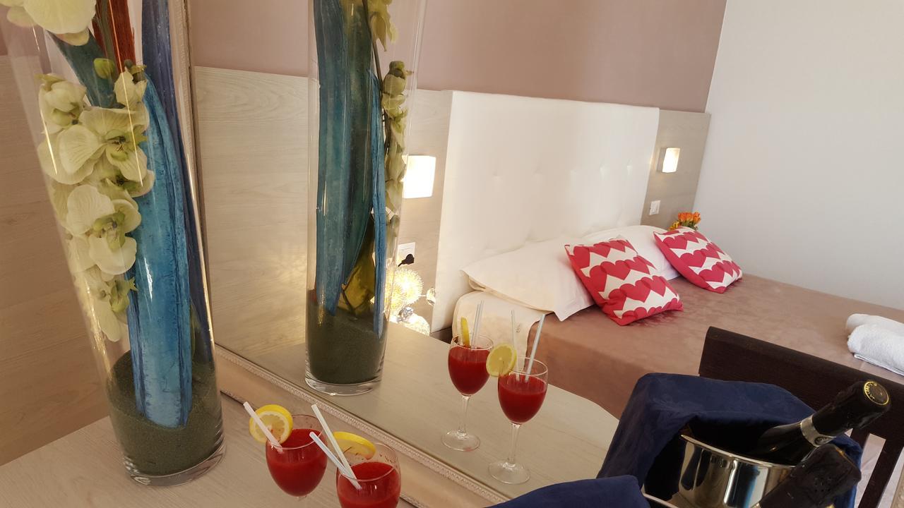Hotel Raffaello Cesenatico Εξωτερικό φωτογραφία