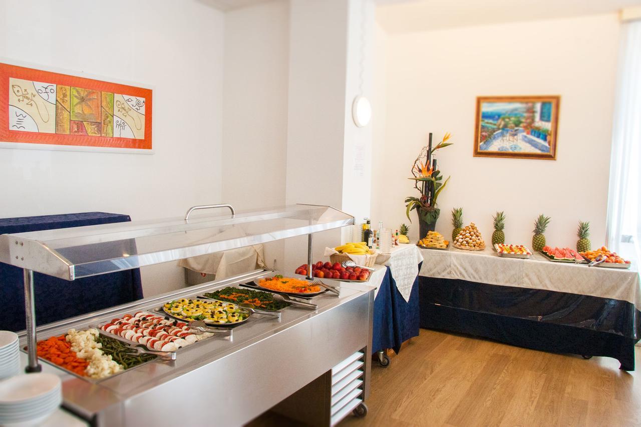 Hotel Raffaello Cesenatico Εξωτερικό φωτογραφία